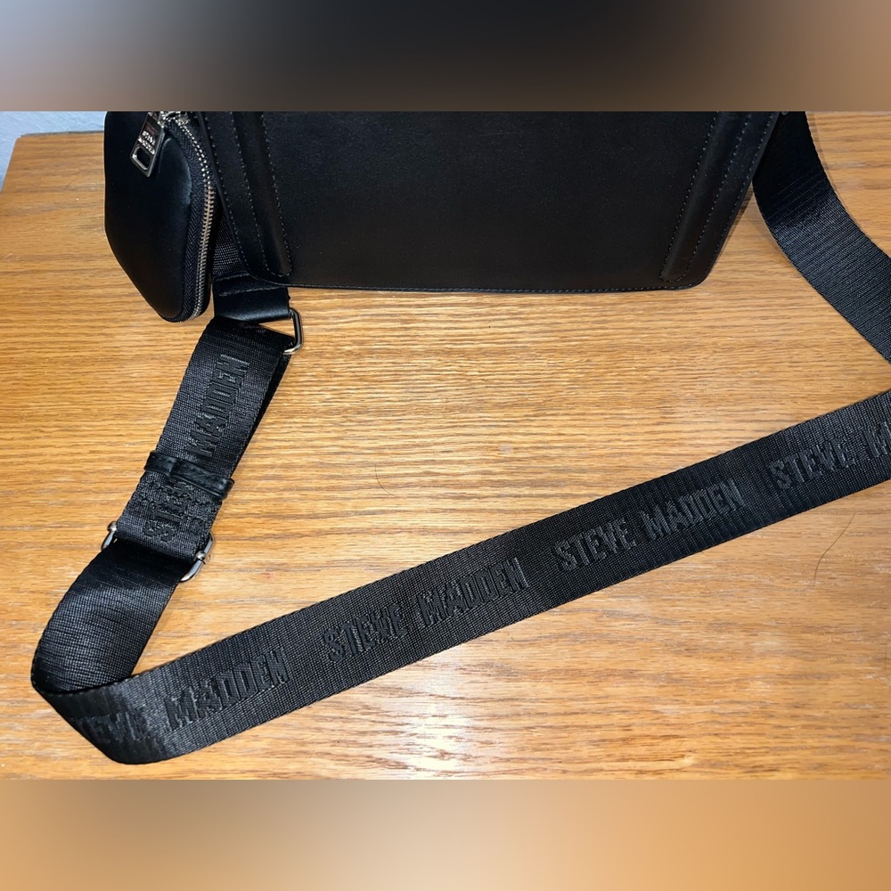 Steve Madden purse - Picture 3 of 7